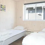 בית נופש Stunning Home In Tranekaer With Sauna