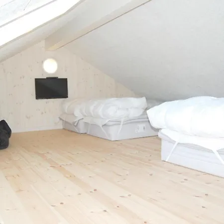 Prázdninový dům 6 Bedroom Beautiful In Tranekaer *