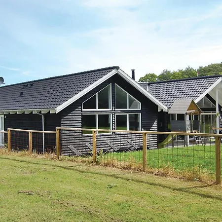 6 Bedroom Beautiful In Tranekaer Holiday home *