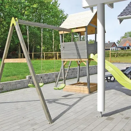 Holiday home 6 Bedroom Beautiful In Tranekaer
